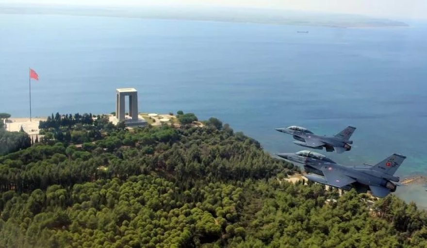 Νέα πρόκληση από τον Ακάρ: «Πέταξε» με F-16 πάνω από το βόρειο Αιγαίο