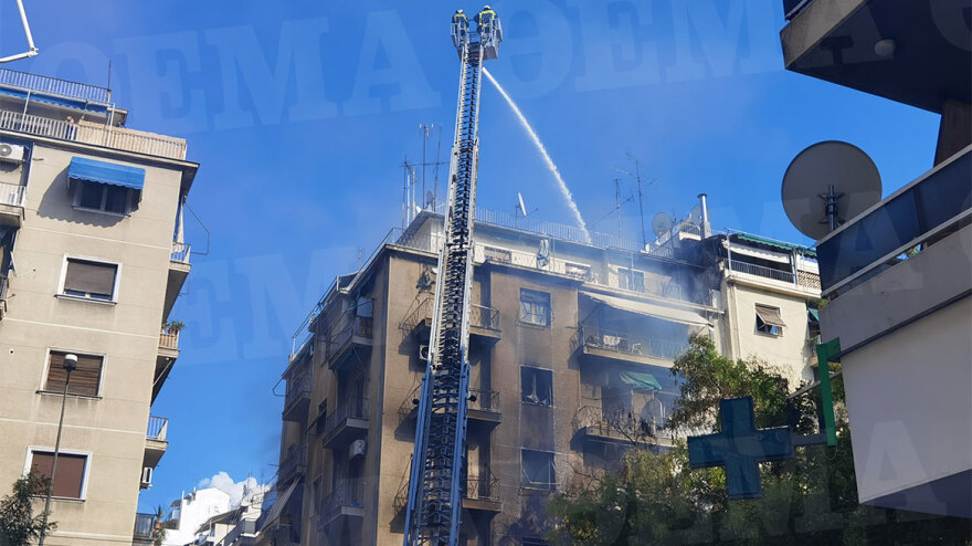 Φωτιά στην Αχαρνών: Βίντεο ντοκουμέντο από τη στιγμή της έκρηξης στο κατάστημα με τις φιάλες υγραερίου