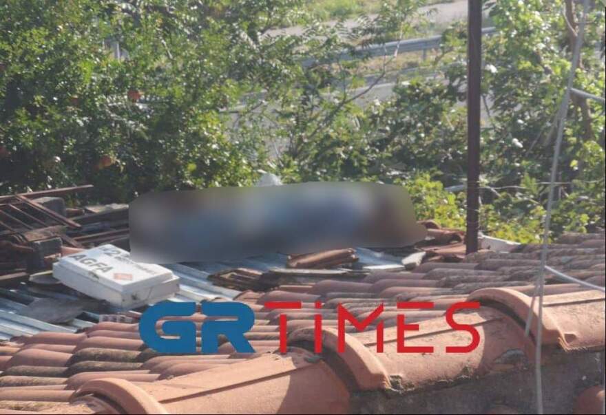 Πολίχνη: Ήταν νεκρός επί μέρες ο ηλικιωμένος - Η αιτία που προκάλεσε τον θάνατό του (φωτογραφίες)