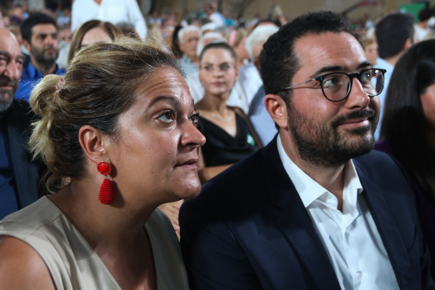 Ανδρουλάκης: Τσίπρας - Μητσοτάκης ξέχασαν πως δεν είναι ιδιοκτήτες του Μαξίμου, αλλά ένοικοι