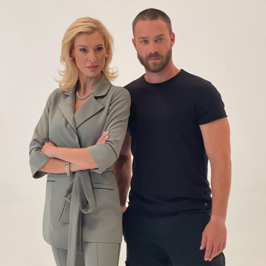 Ζέτα Δούκα: Νέες εικόνες από τα γυρίσματα της σειράς «Άγρια Γη» 