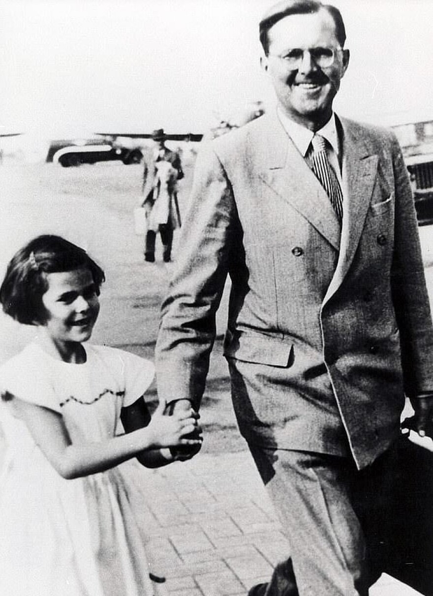 Ερχεται το Σουηδικό «Crown»: Αγρια σεξ-πάρτι, σχέσεις με τη μαφία και προδοσίες