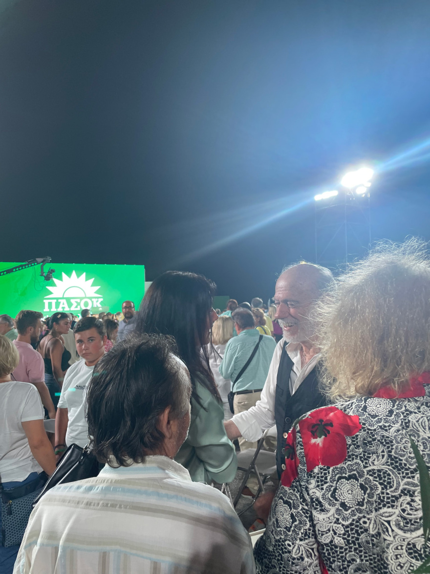 Ανδρουλάκης: Τσίπρας - Μητσοτάκης ξέχασαν πως δεν είναι ιδιοκτήτες του Μαξίμου, αλλά ένοικοι