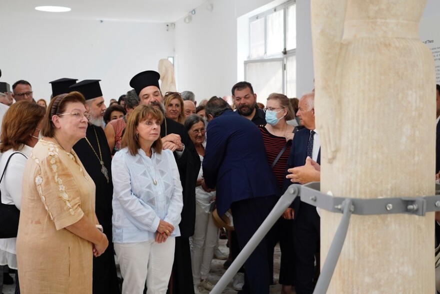 Εγκαινιάστηκε στο Αρχαιολογικό Μουσείο Θήρας η περιοδική έκθεση της Κόρης της Θήρας