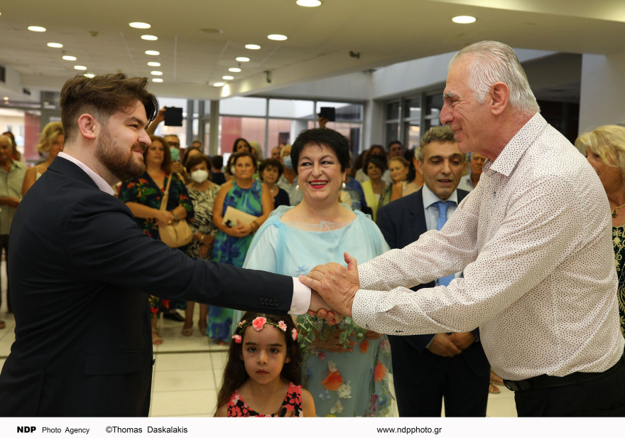 Σόνια Θεοδωρίδου: Παντρεύτηκε με πολιτικό γάμο η σοπράνο - Φωτογραφίες