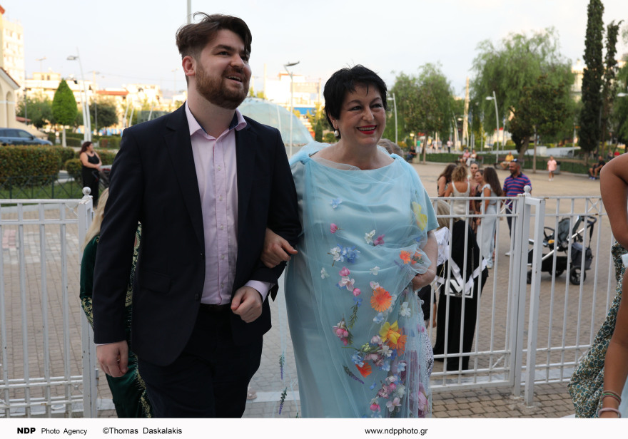 Σόνια Θεοδωρίδου: Παντρεύτηκε με πολιτικό γάμο η σοπράνο - Φωτογραφίες