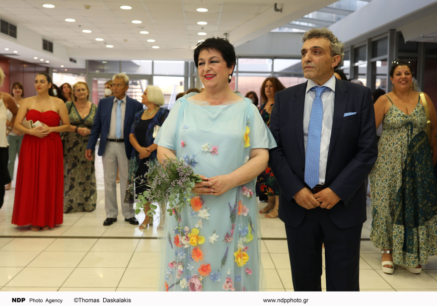 Σόνια Θεοδωρίδου: Παντρεύτηκε με πολιτικό γάμο η σοπράνο - Φωτογραφίες