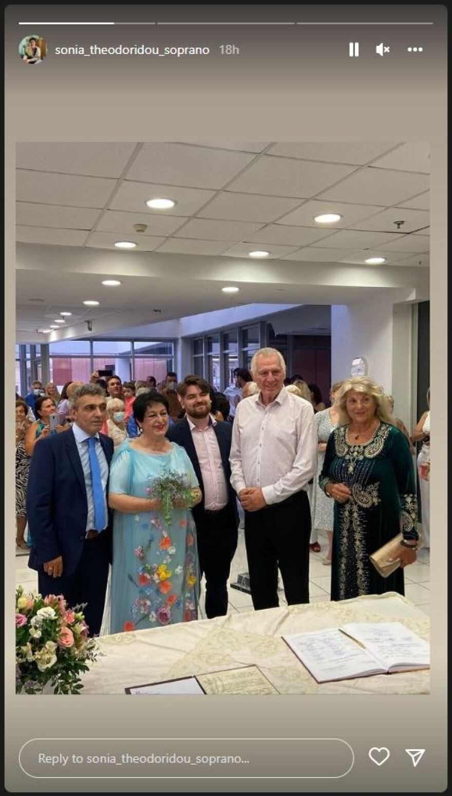 Σόνια Θεοδωρίδου: Παντρεύτηκε με πολιτικό γάμο η σοπράνο - Φωτογραφίες