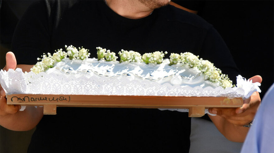 Mad Clip: Μνημόσυνο για τον έναν χρόνο από τον θάνατό του - Ο σπαραγμός του πατέρα του