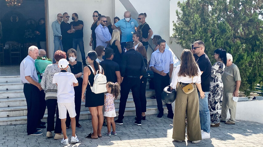 Mad Clip: Μνημόσυνο για τον έναν χρόνο από τον θάνατό του - Ο σπαραγμός του πατέρα του