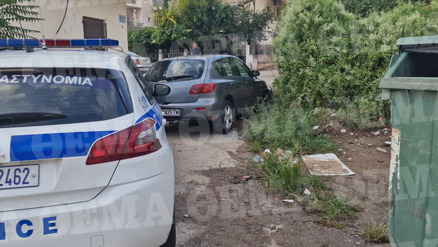 Τρελή καταδίωξη από Σέρρες μέχρι Θεσσαλονίκη: Όχημα εμβόλισε μοτοσυκλέτα της ΕΛΑΣ και έσπασε μπάρες διοδίων