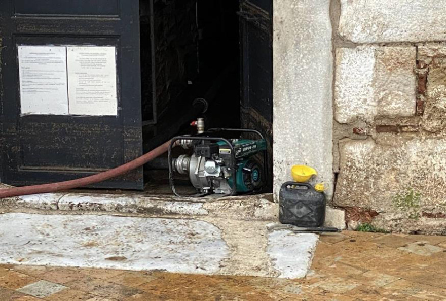 Θεσσαλονίκη: Πλημμύρισε και ο Λευκός Πύργος - Χείμαρροι, κλειστοί δρόμοι και 500 κλήσεις στην Πυροσβεστική 