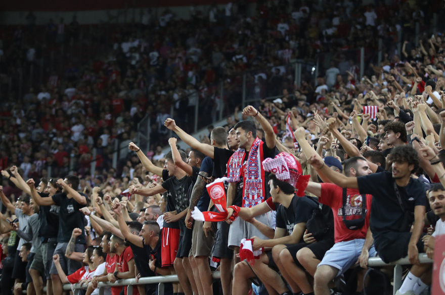 Βραζιλιάνικη φιέστα στο «Γ. Καραϊσκάκης» για την παρουσίαση του Μαρσέλο - Δείτε βίντεο και φωτογραφίες