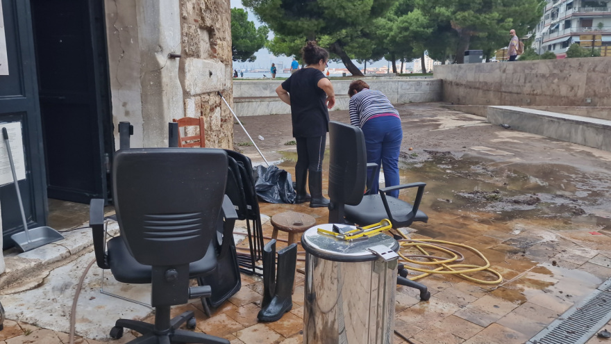 Θεσσαλονίκη: Εικόνες καταστροφής από την κακοκαιρία - Δείτε βίντεο