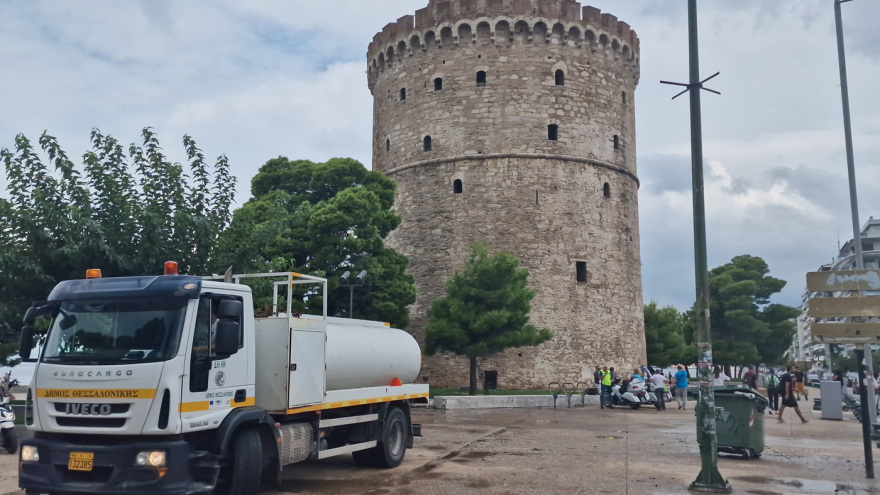 Θεσσαλονίκη: Εικόνες καταστροφής από την κακοκαιρία - Δείτε βίντεο
