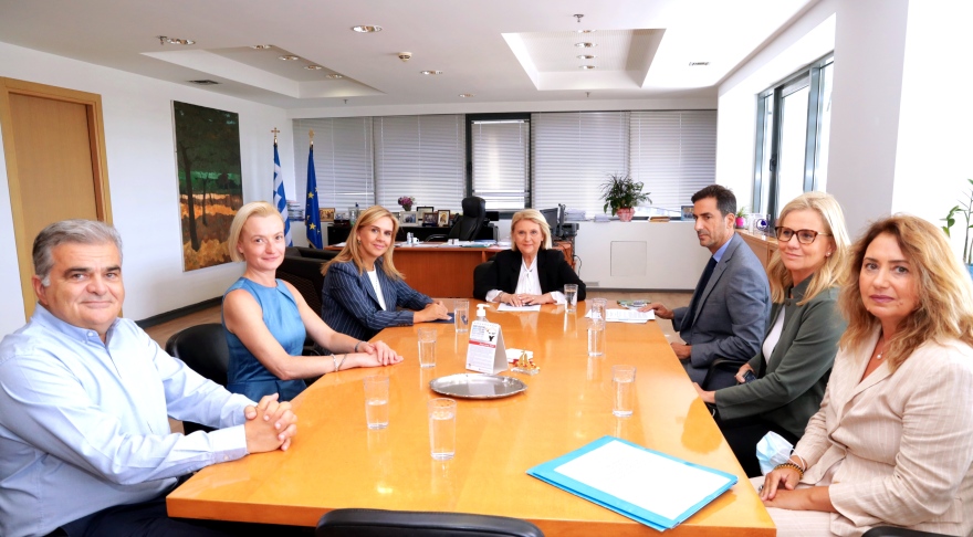 Μνημόνιο συνεργασίας των υπουργείων Μετανάστευσης και Υγείας για την ψυχική υγεία των ασυνόδευτων παιδιών