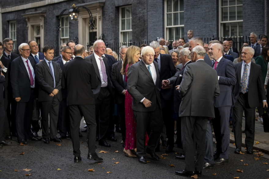 Μπόρις Τζόνσον: Αποχαιρέτησε το «Νο 10» και έστειλε μήνυμα σε όσους του έσκαψαν τον... λάκκο