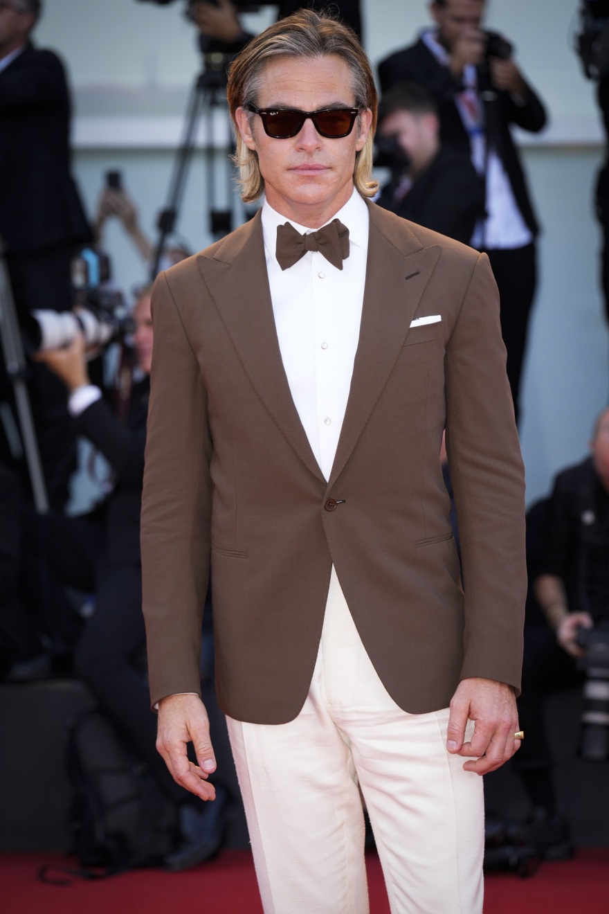 Χάρι Στάιλς: Ο τραγουδιστής ξεκαθαρίζει τι συνέβη με το… φτύσιμο στον Κρις Πάιν