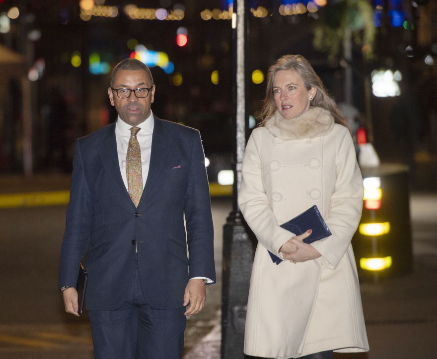 Τζέιμς Κλέβερλι: Ο 53χρονος νέος Βρετανός υπουργός Εξωτερικών με καταγωγή από τη Σιέρα Λεόνε