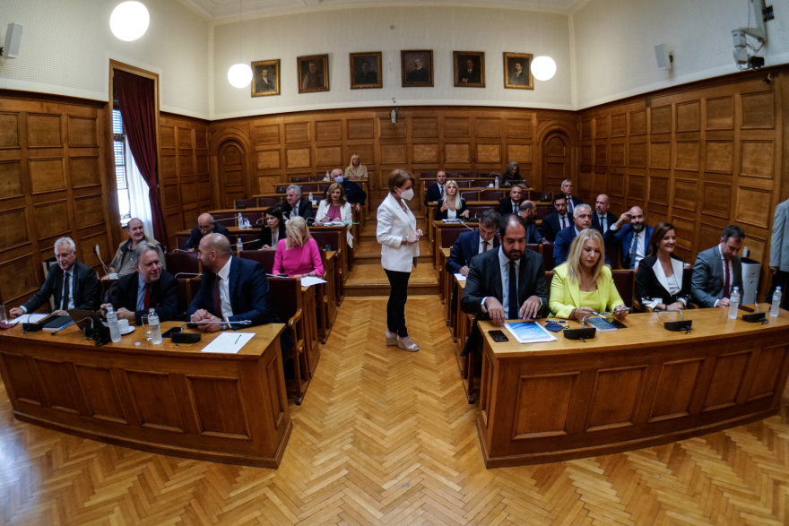 Εξεταστική για παρακολουθήσεις: Εκλέχθηκε το προεδρείο