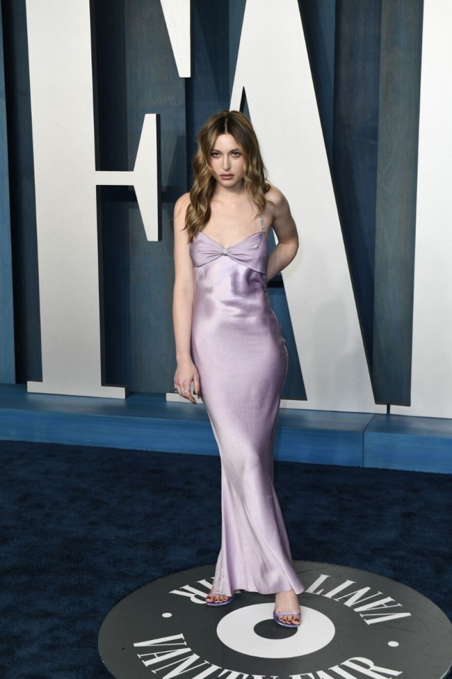 Ιβ Τζομπς: Ποια είναι η κόρη του Στιβ Τζομπς που τρόλαρε το νέο iPhone 14