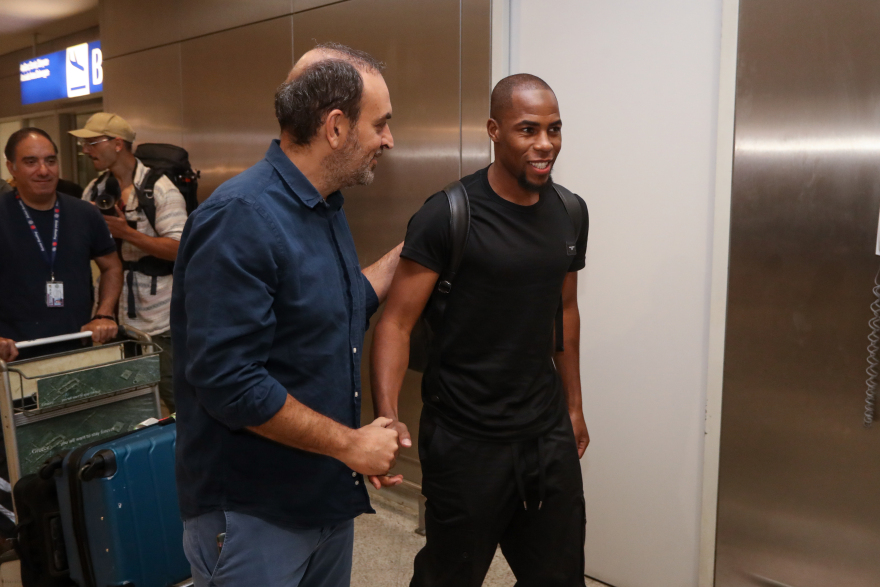 ΑΕΚ: Στην Αθήνα ο Σιντιμπέ - Δείτε βίντεο