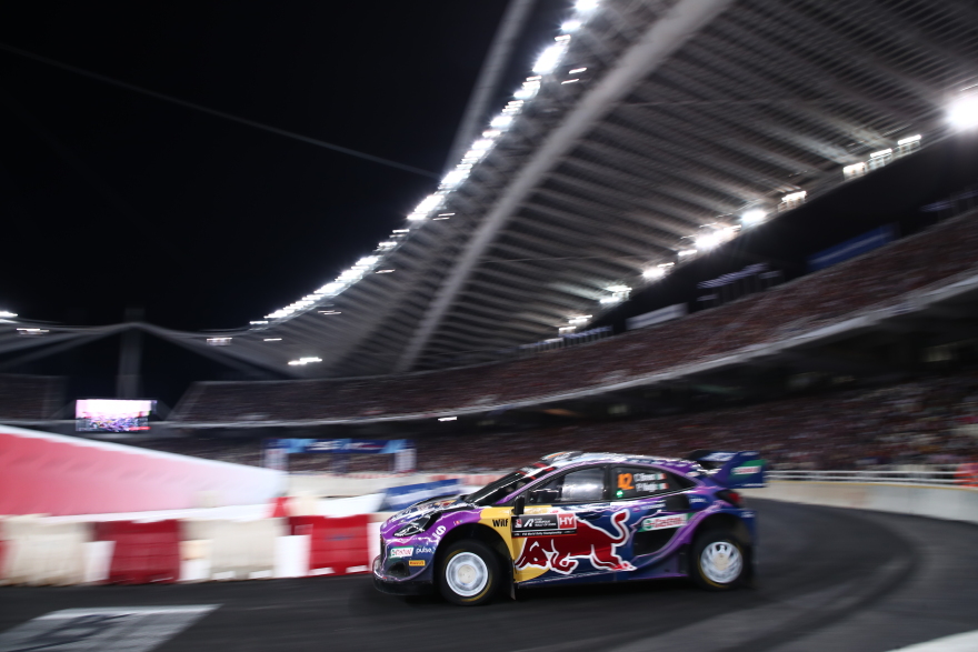 ΕΚΟ Ράλλυ Ακρόπολις 2022: Ταχύτερος ο Τιερί Νεβίλ στην υπερειδική του OAKA - Δείτε βίντεο και φωτογραφίες