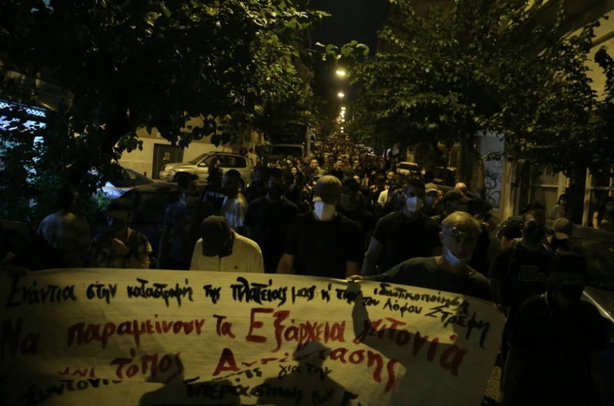 Επεισόδια στα Εξάρχεια για το Μετρό: Τρεις προσαγωγές από την Αστυνομία - Φωτογραφίες
