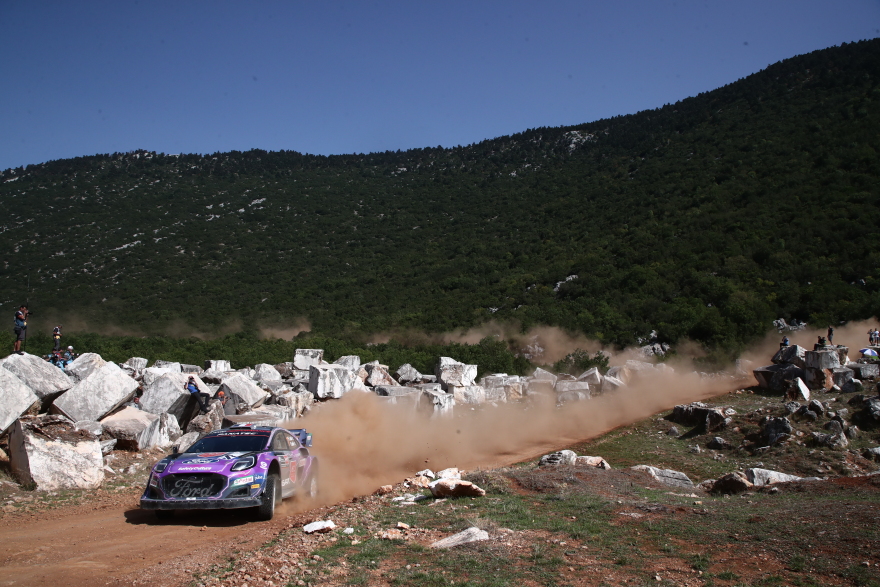 ΕΚΟ Ράλλυ Ακρόπολις: Πήρε «κεφάλι» ο Σεμπαστιάν Λεμπ