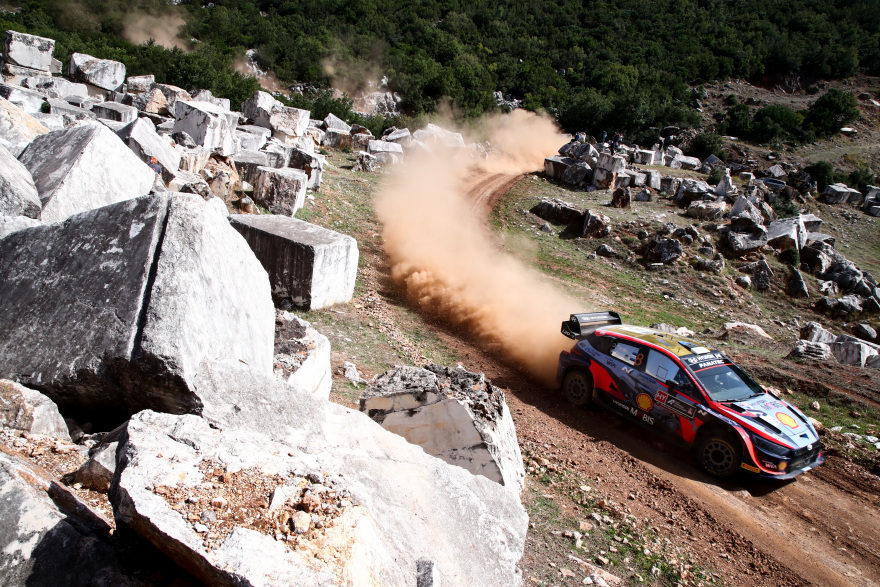 ΕΚΟ Ράλλυ Ακρόπολις: Πήρε «κεφάλι» ο Σεμπαστιάν Λεμπ