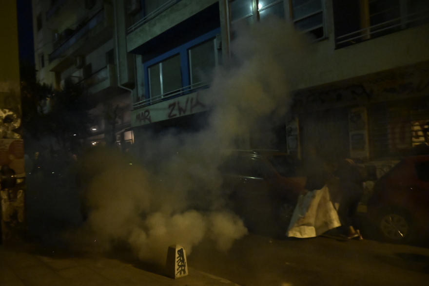 Επεισόδια στα Εξάρχεια για το Μετρό: Τρεις προσαγωγές από την Αστυνομία - Φωτογραφίες