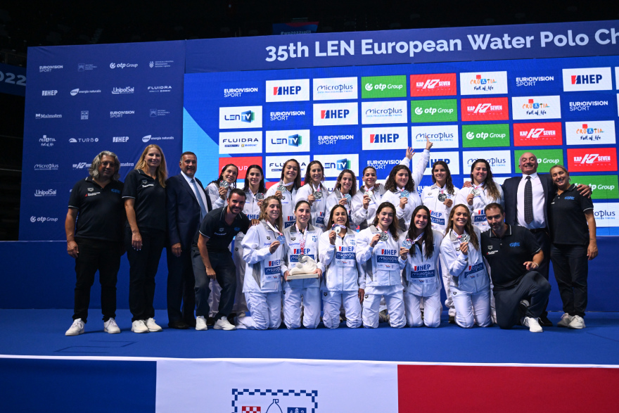 Ευρωπαϊκό πρωτάθλημα πόλο γυναικών, Ελλάδα - Ισπανία 6-9: Ασημένιο για τις Ελληνίδες!