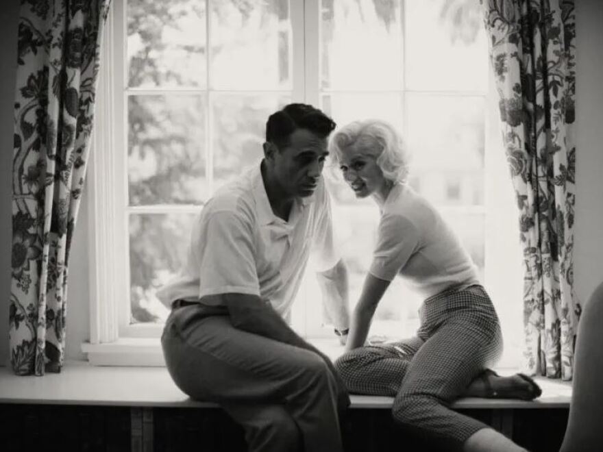 Άνα ντε Άρμας: Πήγε στον τάφο της Μονρόε για να ζητήσει την... άδειά της, πριν την υποδυθεί