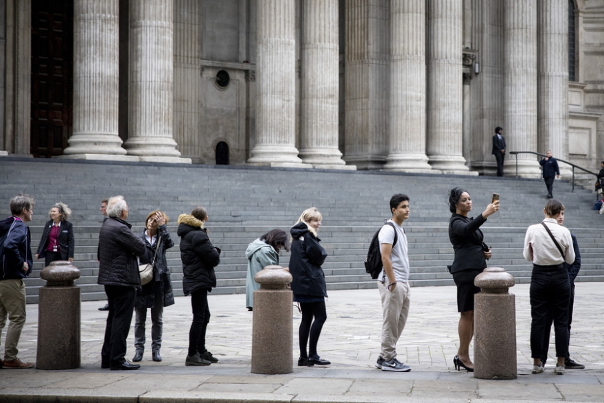 Βασίλισσα Ελισάβετ: Για πρώτη φορά μετά από 70 χρόνια «God save the king» στην επιμνημόσυνη δέηση