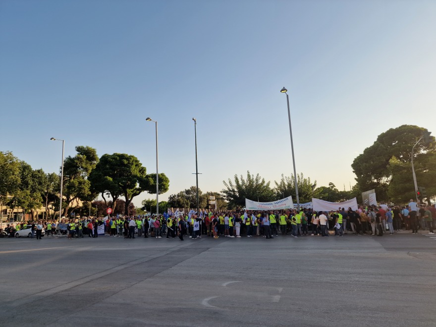 Θεσσαλονίκη: Συγκέντρωση ενστόλων στον Λευκό Πύργο - «Χορτάσαμε από υποσχέσεις, τα ψέματα τελείωσαν»