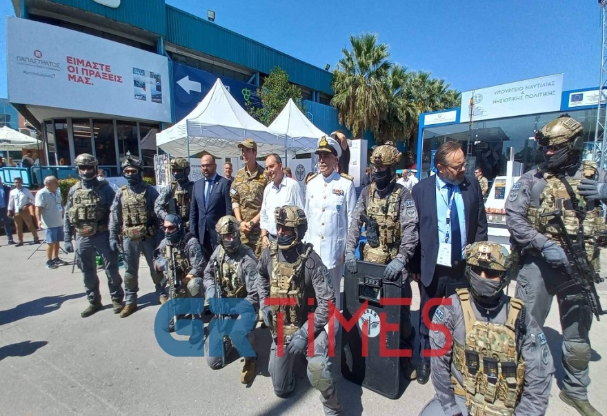 86η ΔΕΘ: Εντυπωσιακή επίδειξη του Λιμενικού με κομάντος, ομήρους και τρομοκράτες - Βίντεο