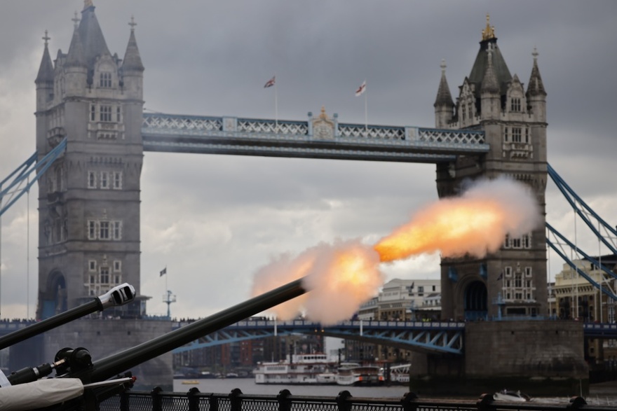 «God save the King»: Συγκινημένος από την υποδοχή των Βρετανών ο Κάρολος