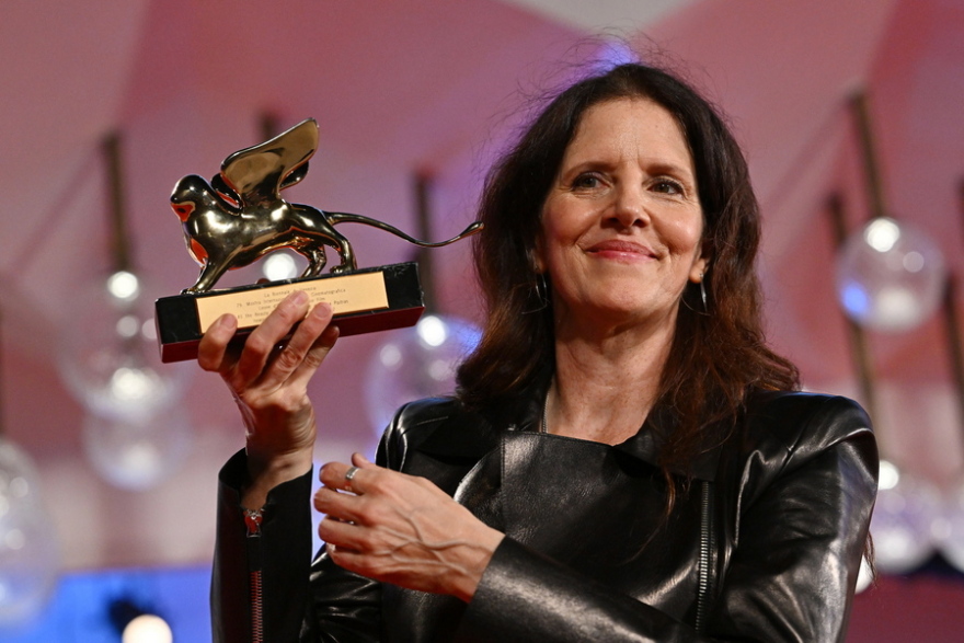 79ο Φεστιβάλ Βενετίας: Το Χρυσό Λιοντάρι στο αμερικανικό ντοκιμαντέρ "All the Beauty and the Bloodshed"