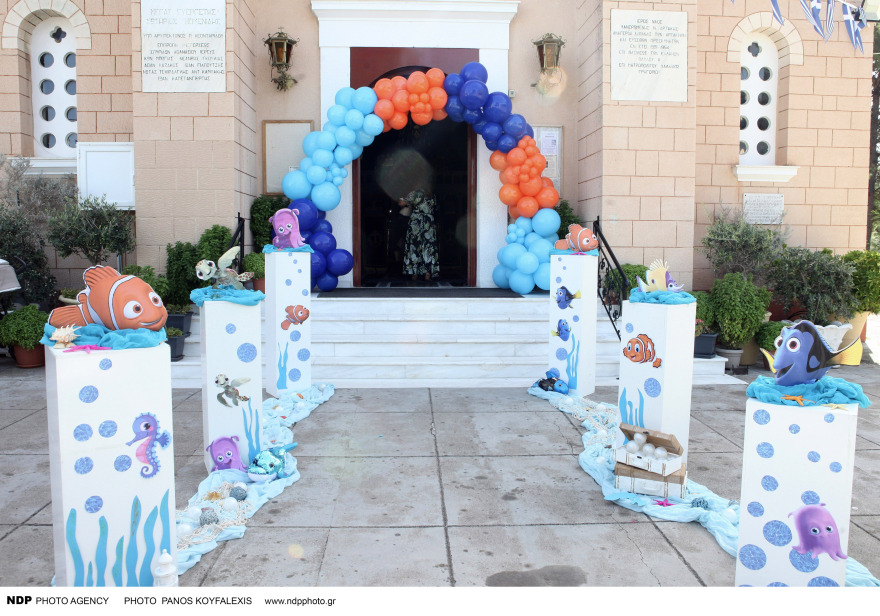 Μελίνα Μακρή: Βάφτισε τον γιο της - Δείτε φωτογραφίες