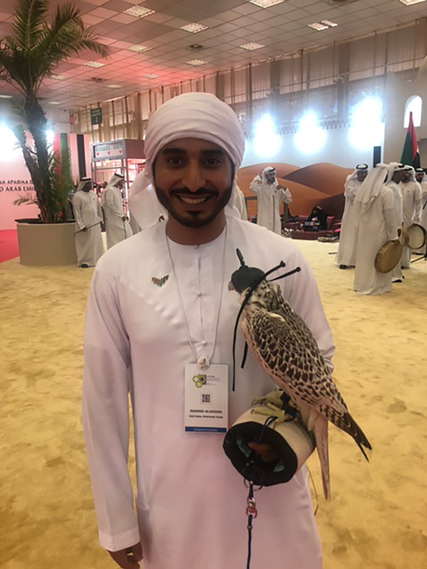 Γεράκια και Βεδουίνοι στο περίπτερο των Ηνωμένων Αραβικών Εμιράτων στη ΔΕΘ - Δείτε φωτογραφίες