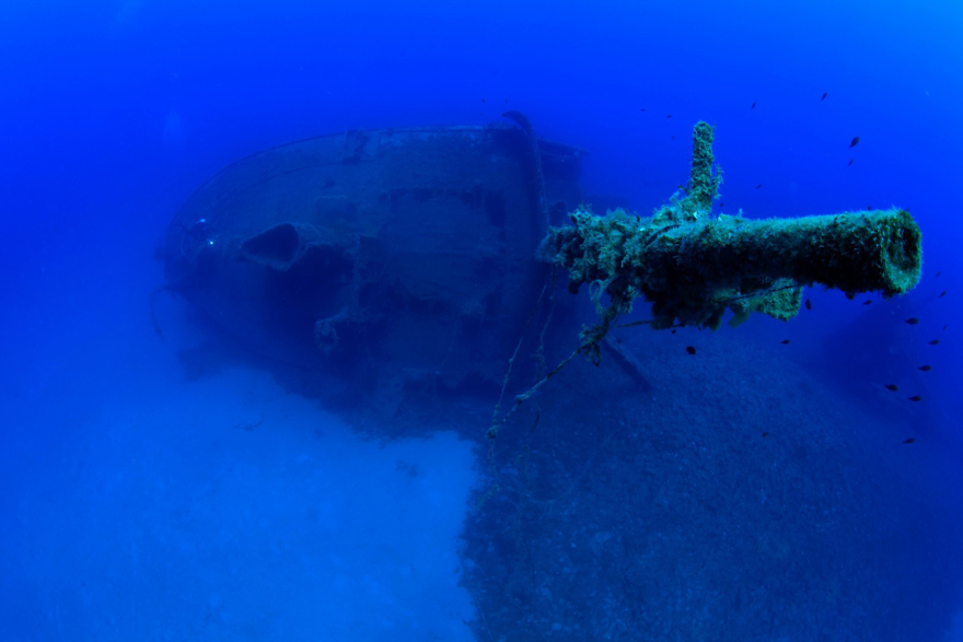 Εντυπωσιακές φωτογραφίες από «υποθαλάσσιο μουσείο» έξι ναυαγίων στην Κάρπαθο