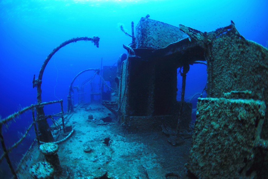 Εντυπωσιακές φωτογραφίες από «υποθαλάσσιο μουσείο» έξι ναυαγίων στην Κάρπαθο