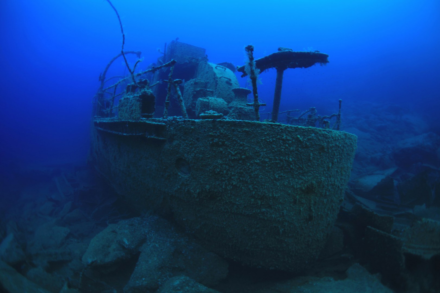 Εντυπωσιακές φωτογραφίες από «υποθαλάσσιο μουσείο» έξι ναυαγίων στην Κάρπαθο