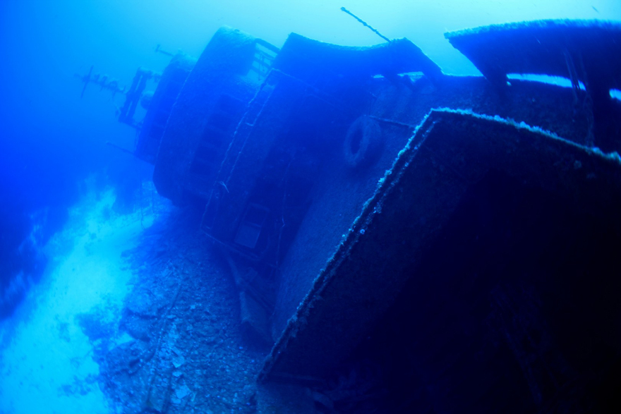 Εντυπωσιακές φωτογραφίες από «υποθαλάσσιο μουσείο» έξι ναυαγίων στην Κάρπαθο