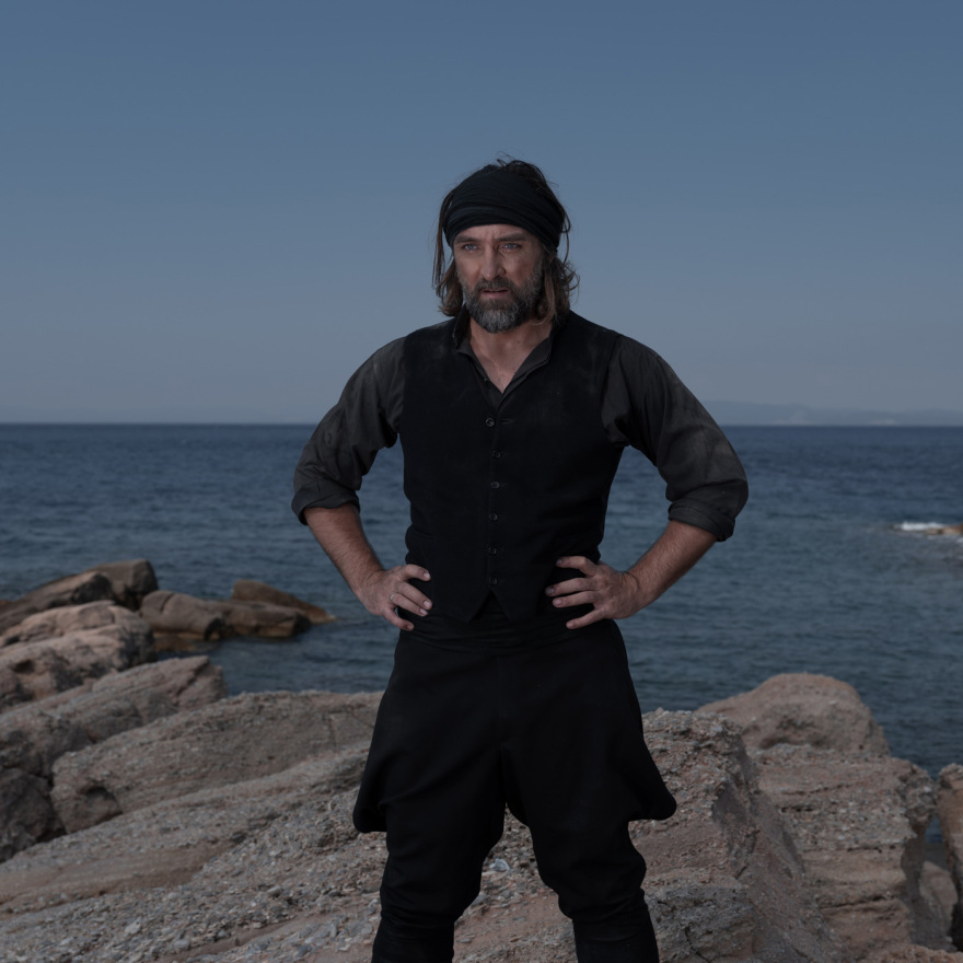 Ο θρυλικός Ζορμπάς ζωντανεύει στη σκηνή