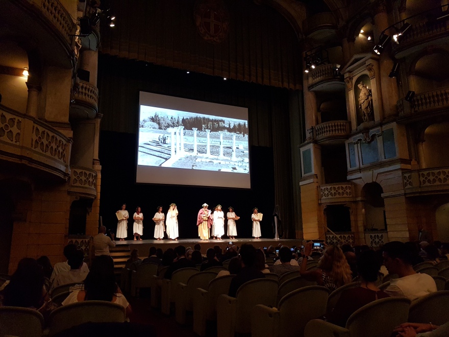 Όρκος του Ιπποκράτη: αυθεντική αναπαράσταση της τελετής στην Ιατρική Σχολή στην Ιταλία