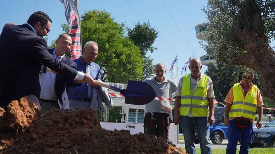 ΕΡΓΟΣΕ: Μεταφύτευσε υπεραιωνόβια ελιά στην «καρδιά» της ΔΕΘ