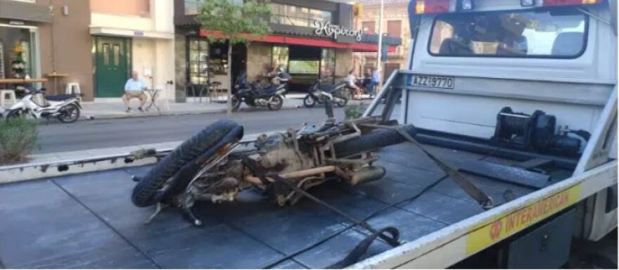 Θρήνος για τον νεκρό 42χρονο δικυκλιστή στο Αίγιο - Σκοτώθηκε λίγους μήνες μετά τη σύντροφό του