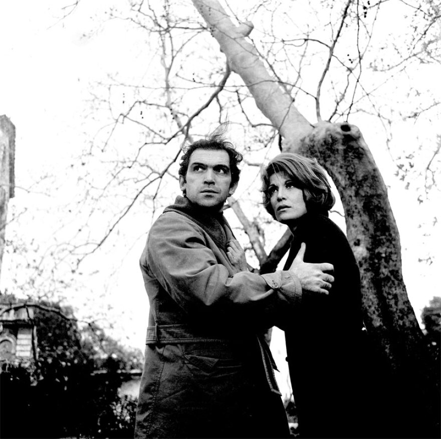 Πέθανε ο Κώστας Καζάκος σε ηλικία 87 ετών