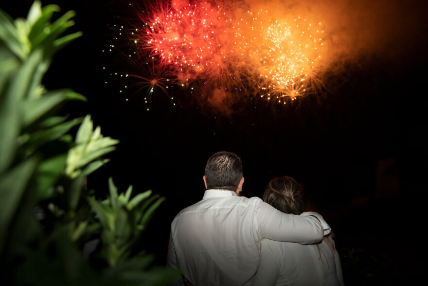 Μαίρη Κατράντζου - Μάριος Πολίτης: Το επίσημο άλμπουμ της βάφτισης στις Σπέτσες